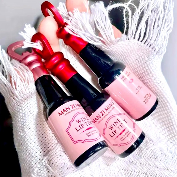 Mini Champagne Bottle Lipstick NWT
PICK ONE - Picture 3 of 9